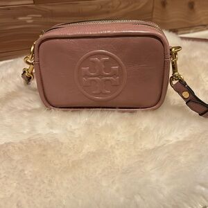 Tory Burch pink crossbody purse